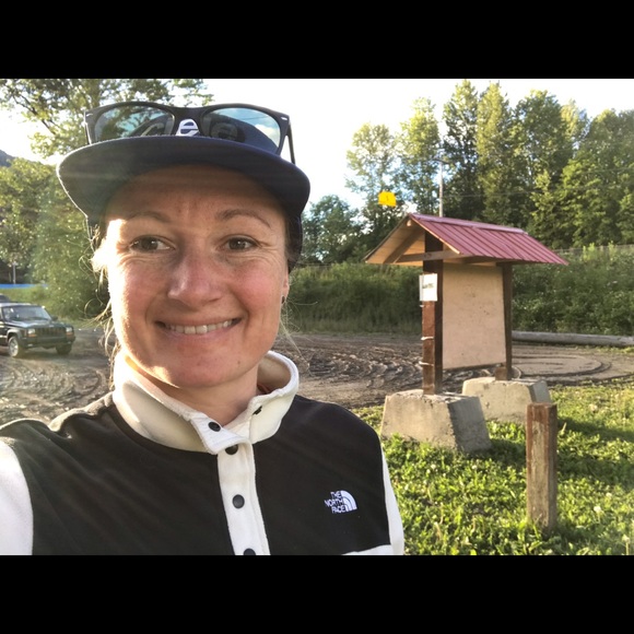 Meet your Posher, Carla - Picture 2 of 2